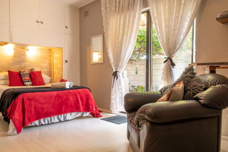 5 Bedroom Property for Sale in Parow North Western Cape